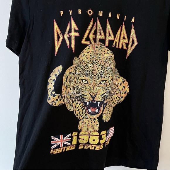 Def Leppard Pyromania by Goodie Two Sleeves 1983 United States Tour Tee Large - Picture 2 of 5